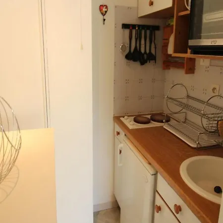 Luchon : T3 Cosy Pour 4 Pers, Au Pied Du Telecabine, Parking Prive - Fr-1-313-204 Bagnères-de-Luchon